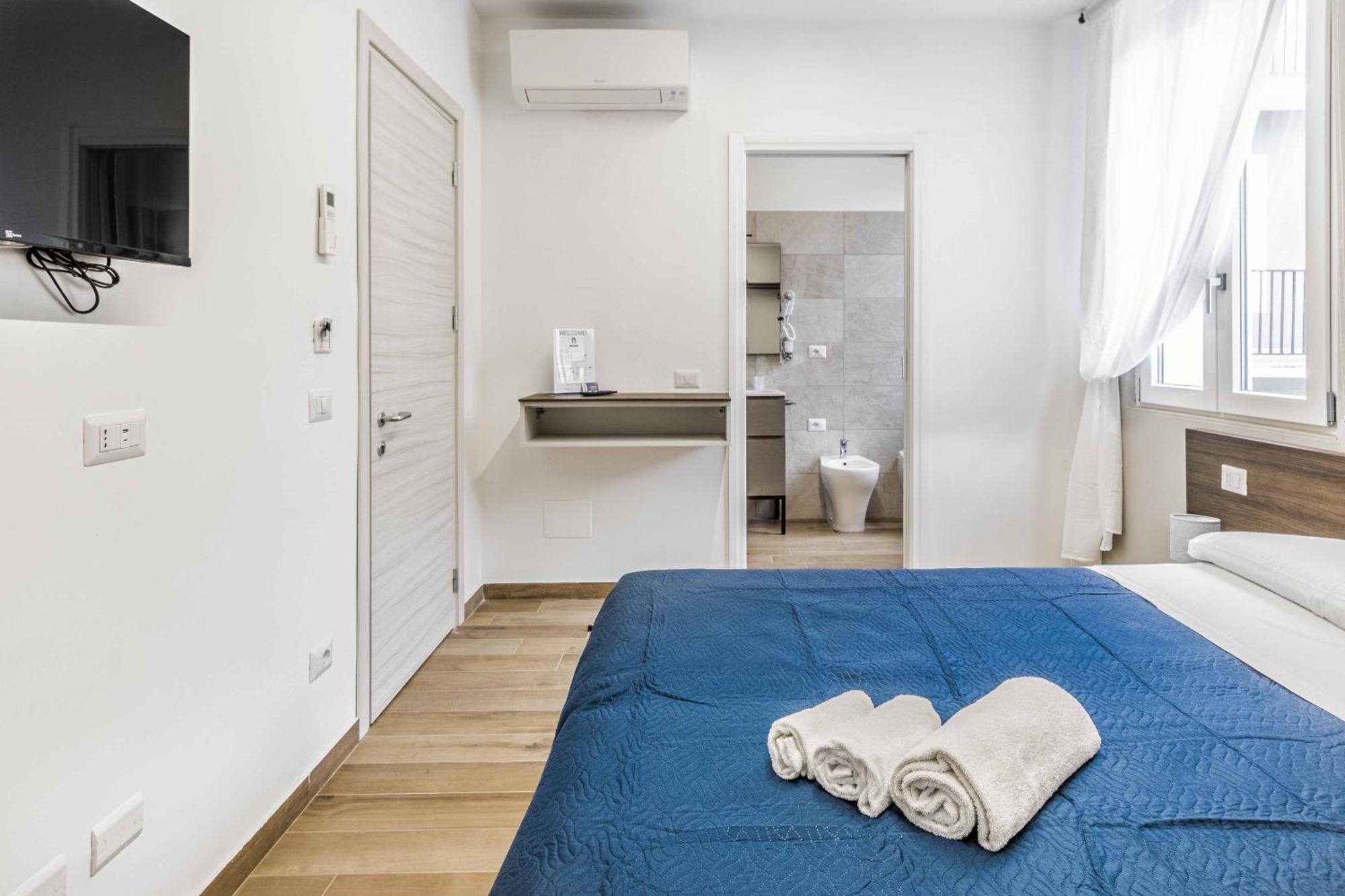La Perla Rooms サロンノ エクステリア 写真